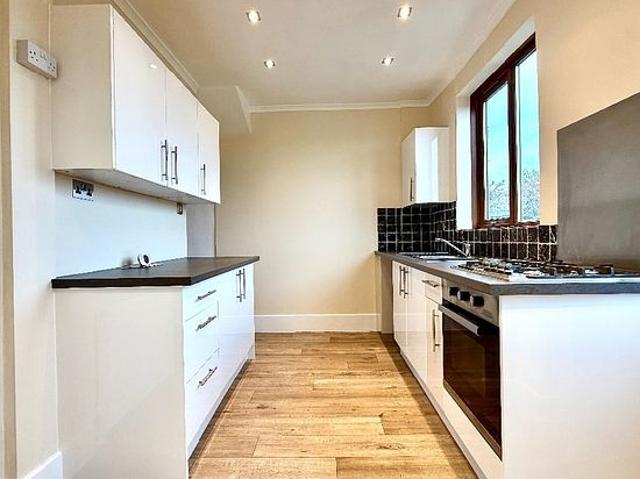 2 bedroom house in Sheffield