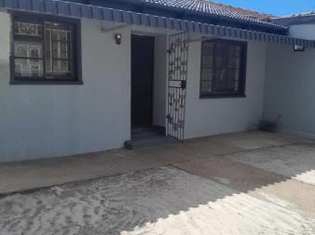 2 Bedroom House in Sydenham