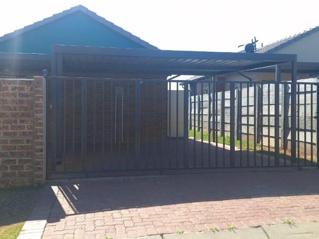 2 Bedroom House in Parkdene