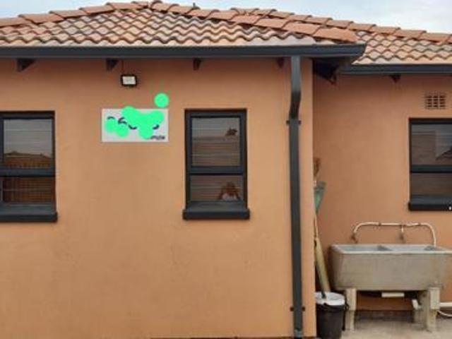 2 Bedroom House in Protea Glen