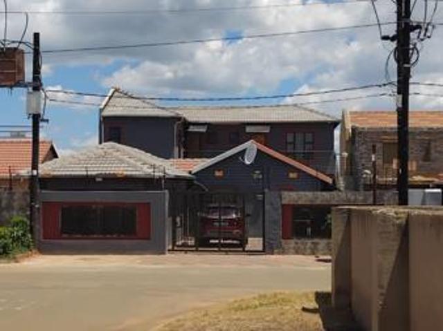2 Bedroom House in Protea Glen