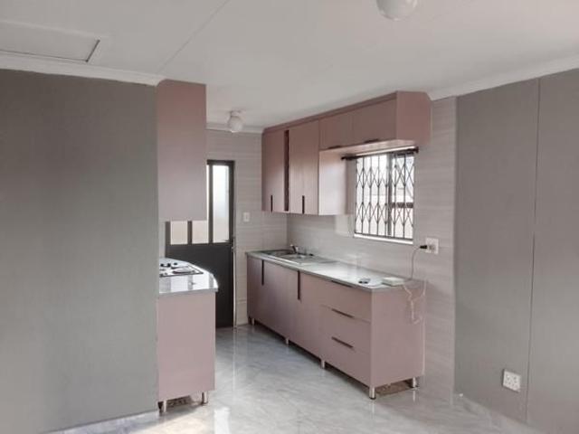 2 Bedroom House in Protea Glen