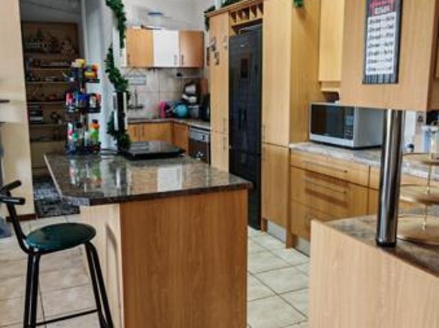 2 Bedroom House in Protea Valley
