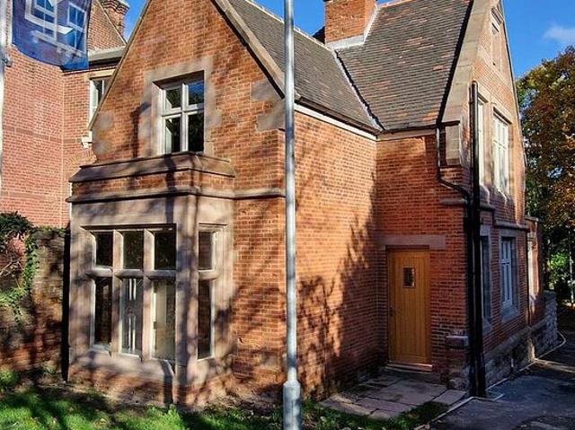 2 bedroom house in Rotherham