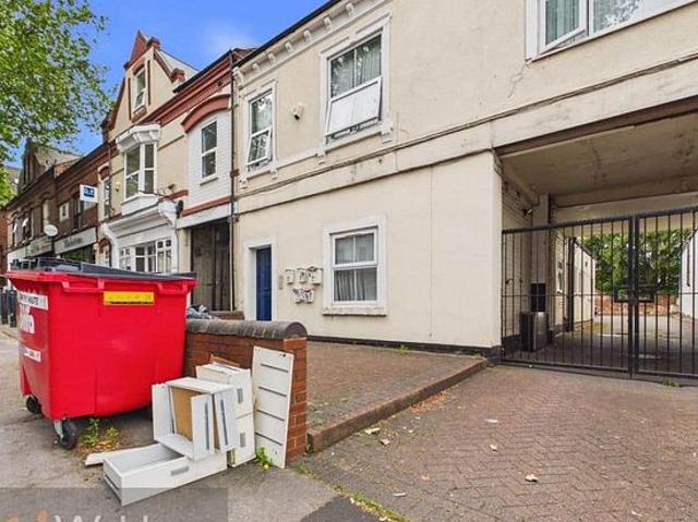2 bedroom house in Walsall