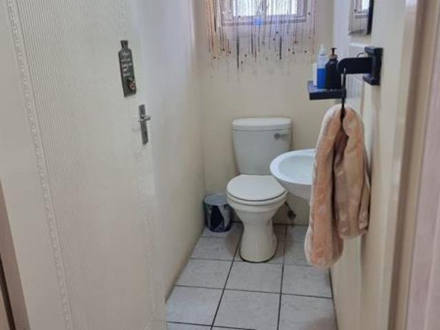 2 Bedroom House in West Beach