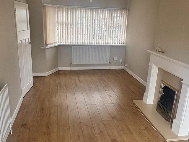 2 bedroom house in West Bromwich