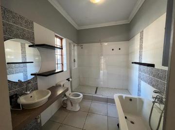2 Bedroom House in Westdene