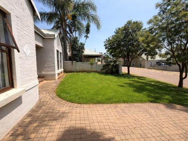 2 Bedroom House in White River Central