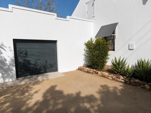 2 Bedroom House in Willowmore