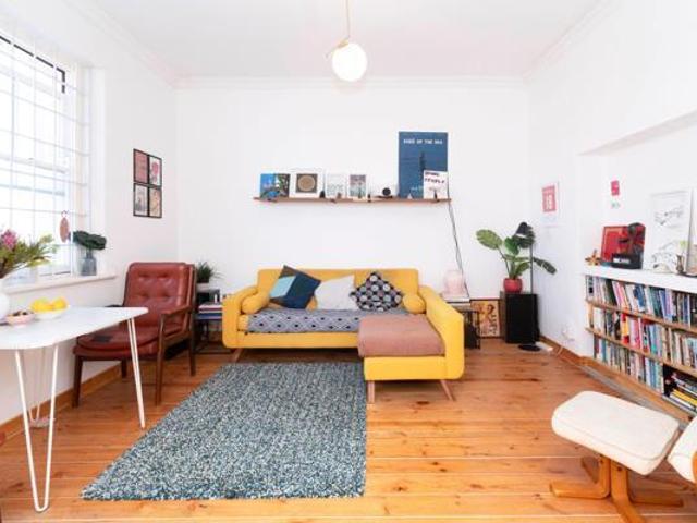 2 Bedroom House in Wynberg