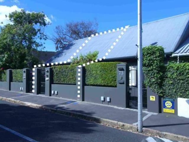 2 Bedroom House in Wynberg Upper