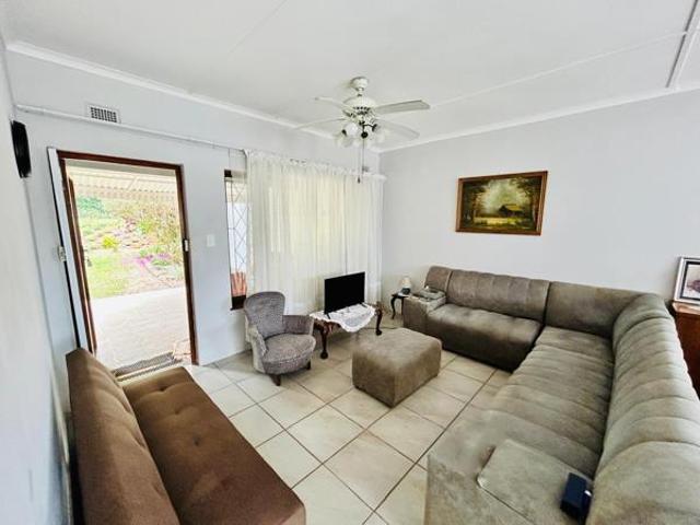2 Bedroom House in Umtentweni