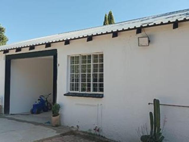 2 Bedroom House in Van Ryn Sh