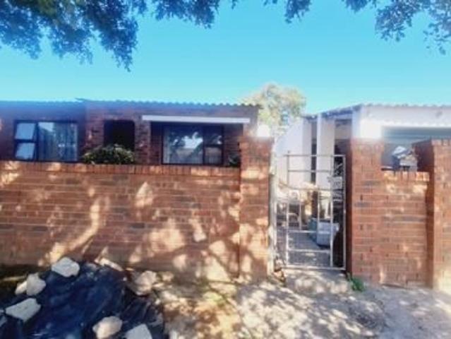 2 Bedroom House in Zwide