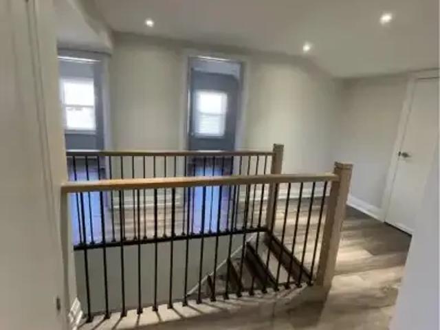 2 Bedroom House Innisfil ON 104957705