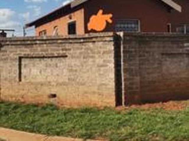 2 bedroom house on the market in bev.