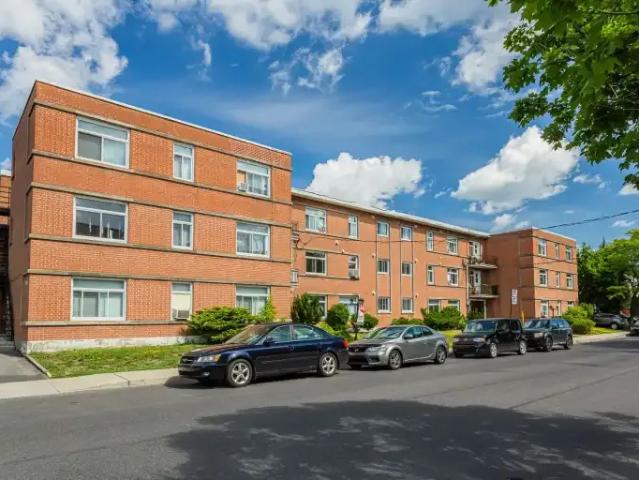 2 Bedroom House Longueuil QC 105337301