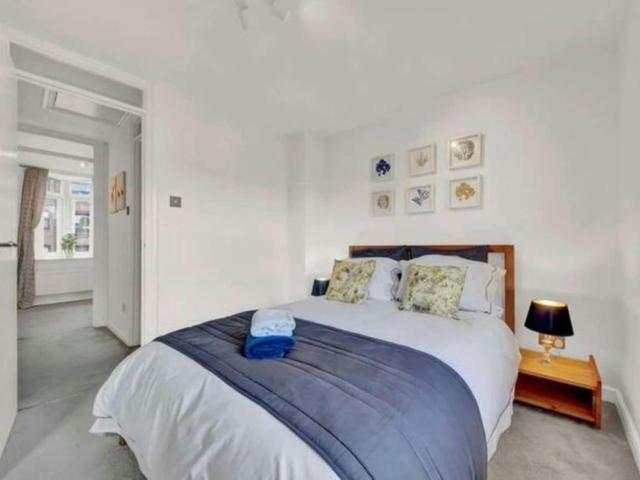 2 Bedroom House London London LS92128416
