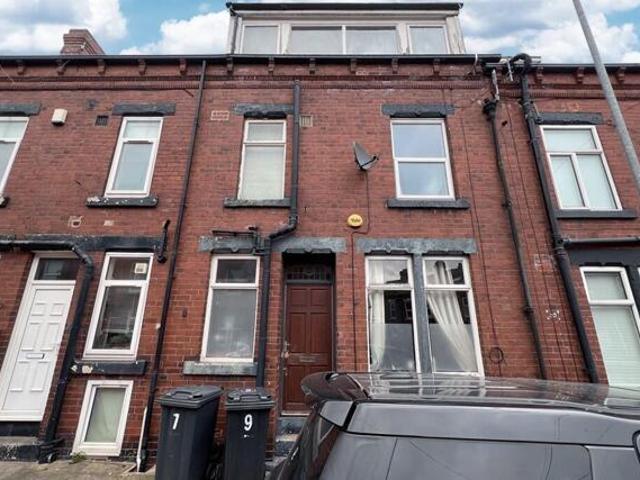 2 Bedroom House Leeds Leeds 101677934