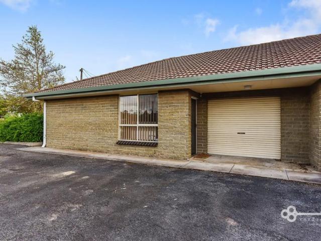 2 Bedroom House Mount Gambier SA 105078118
