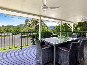 2 Bedroom House Machans Beach QLD 102311511