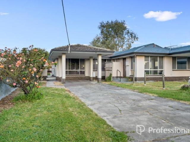 2 Bedroom House Midland WA 105971806