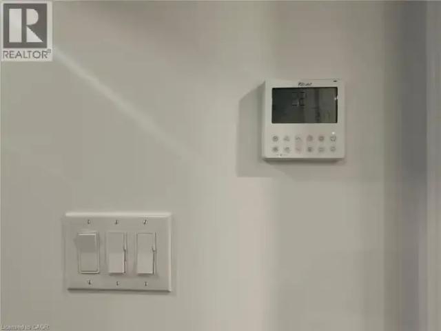 2 Bedroom House Milton ON 102366553