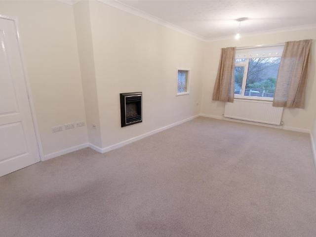 2 Bedroom House Semi Detached To Let