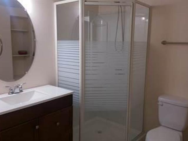 2 Bedroom House Sherwood Park AB 104823844