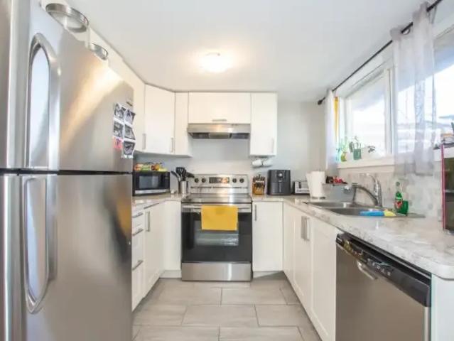 2 Bedroom House St. Catharines ON 103879354