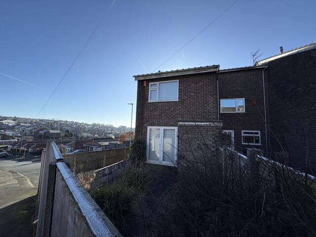 2 Bedroom House Stoke On Trent Stoke on Trent 100615201