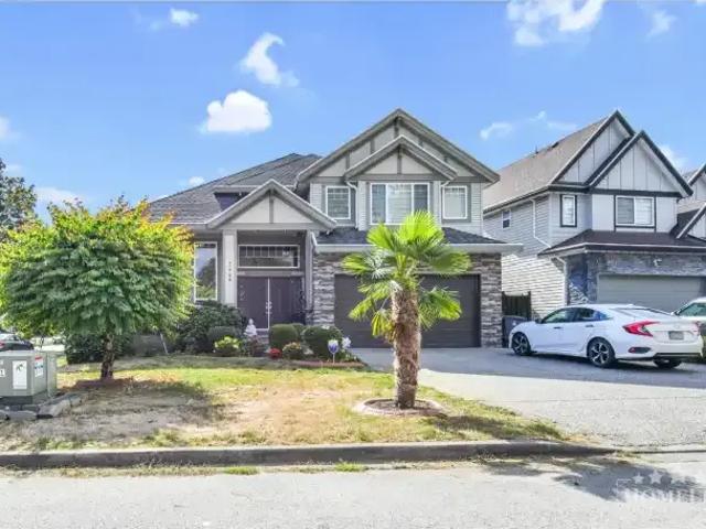 2 Bedroom House Surrey BC 105360115