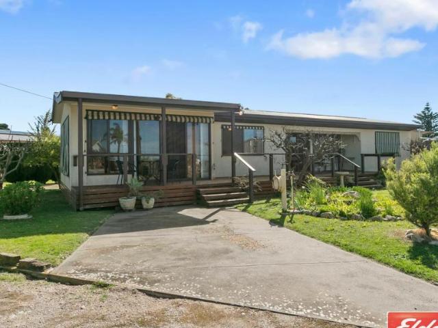 2 Bedroom House Port Vincent SA 105932562