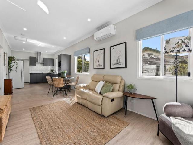 2 Bedroom House Rocklea QLD 106010512