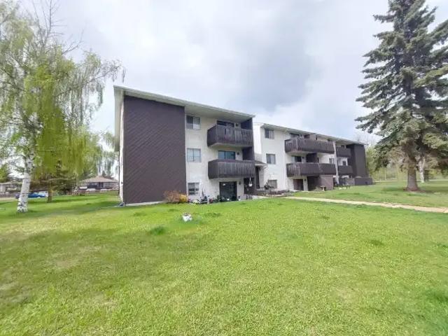 2 Bedroom House Red Deer AB 105071722