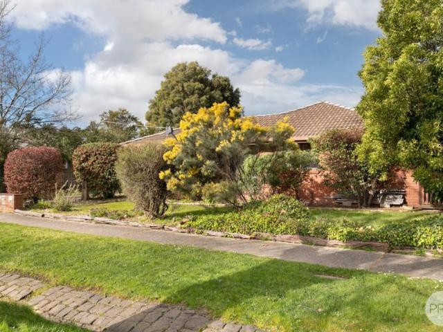 2 Bedroom House REDAN VIC 105944268