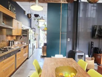 2 Bedroom house rented in Observatory, Cape Town