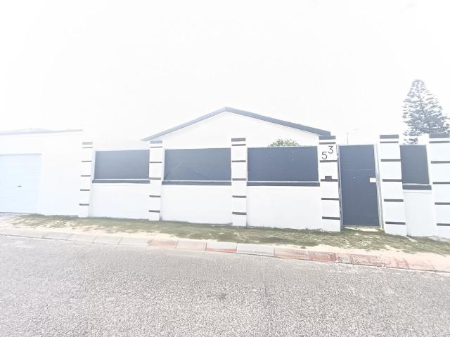 2 Bedroom house rented in Portlands, Mitchells Plain