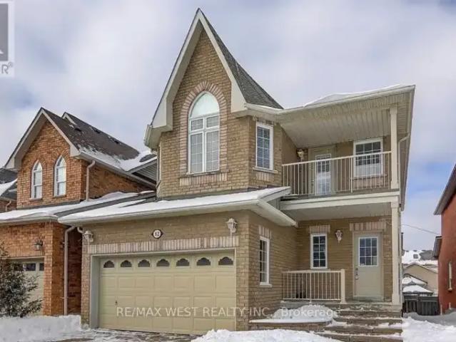 2 Bedroom House Richmond Hill ON 103487622