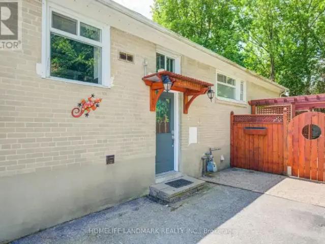2 Bedroom House Richmond Hill ON 105394941