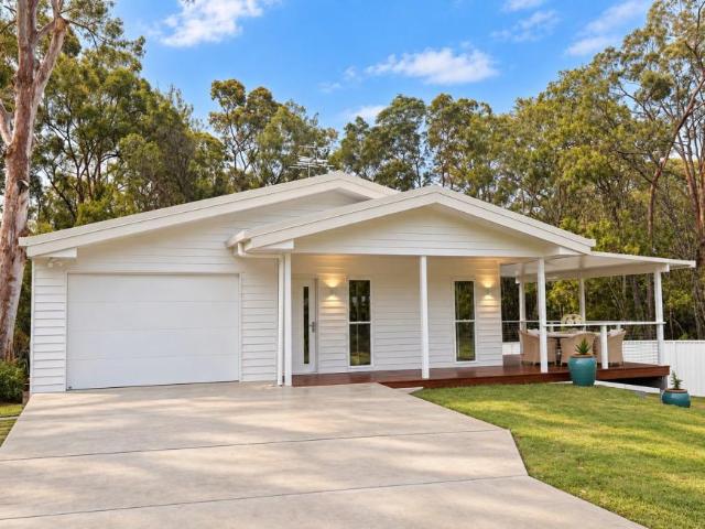 2 Bedroom House Russell Island QLD 105971053