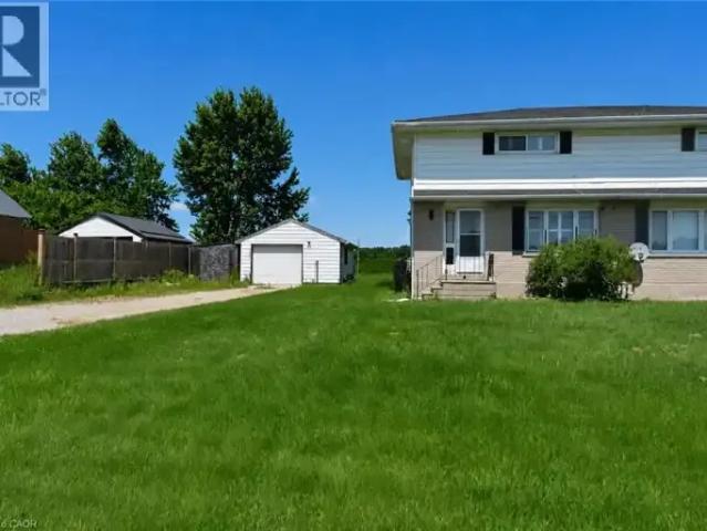 2 Bedroom House Woodstock ON 104754097