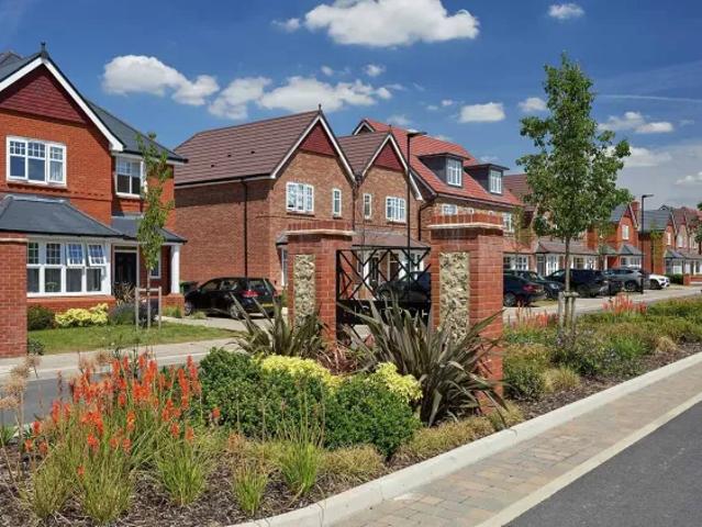 2 Bedroom House Wallingford Wallingford 102596768