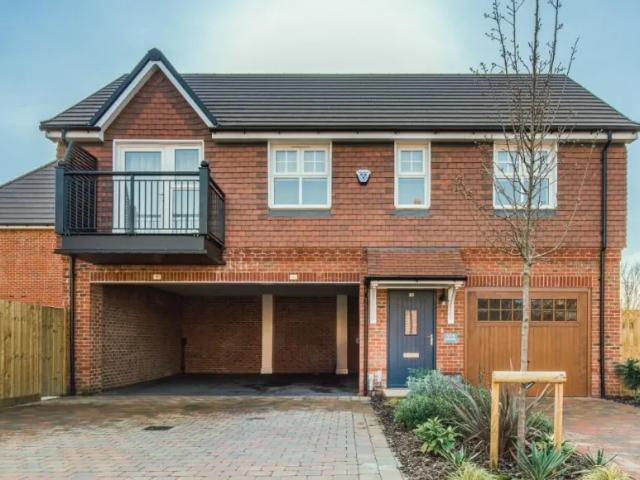 2 Bedroom House Wallingford Wallingford 102596762