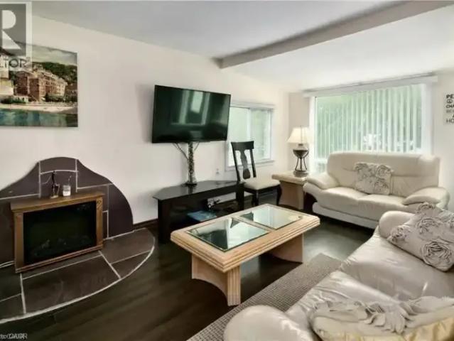 2 Bedroom House Wasaga Beach ON 102715518