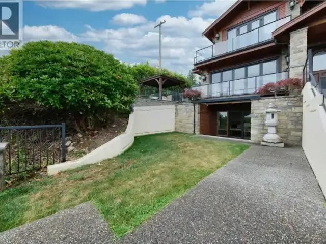 2 Bedroom House West Vancouver BC 104681957