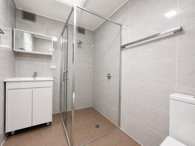 2 Bedroom House with 1 Bathroom in Tempe