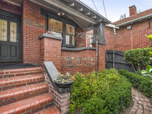 2 Bedroom House Windsor VIC 105865210