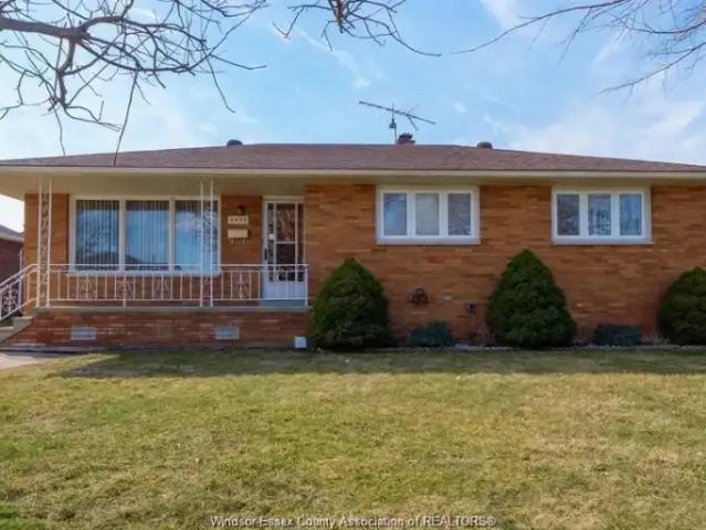 2 Bedroom House Windsor ON 105004829